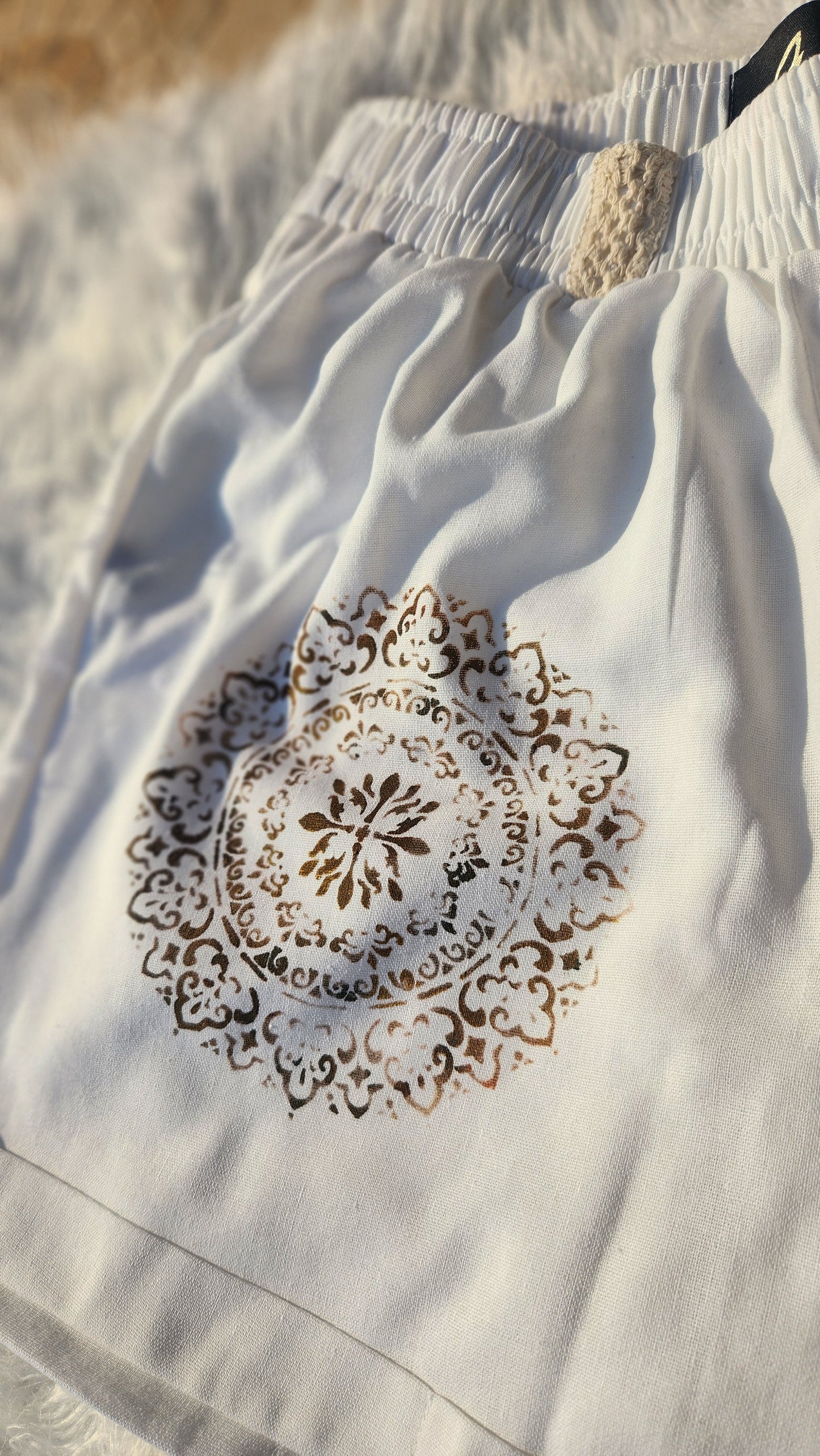 White Linen Painting Short