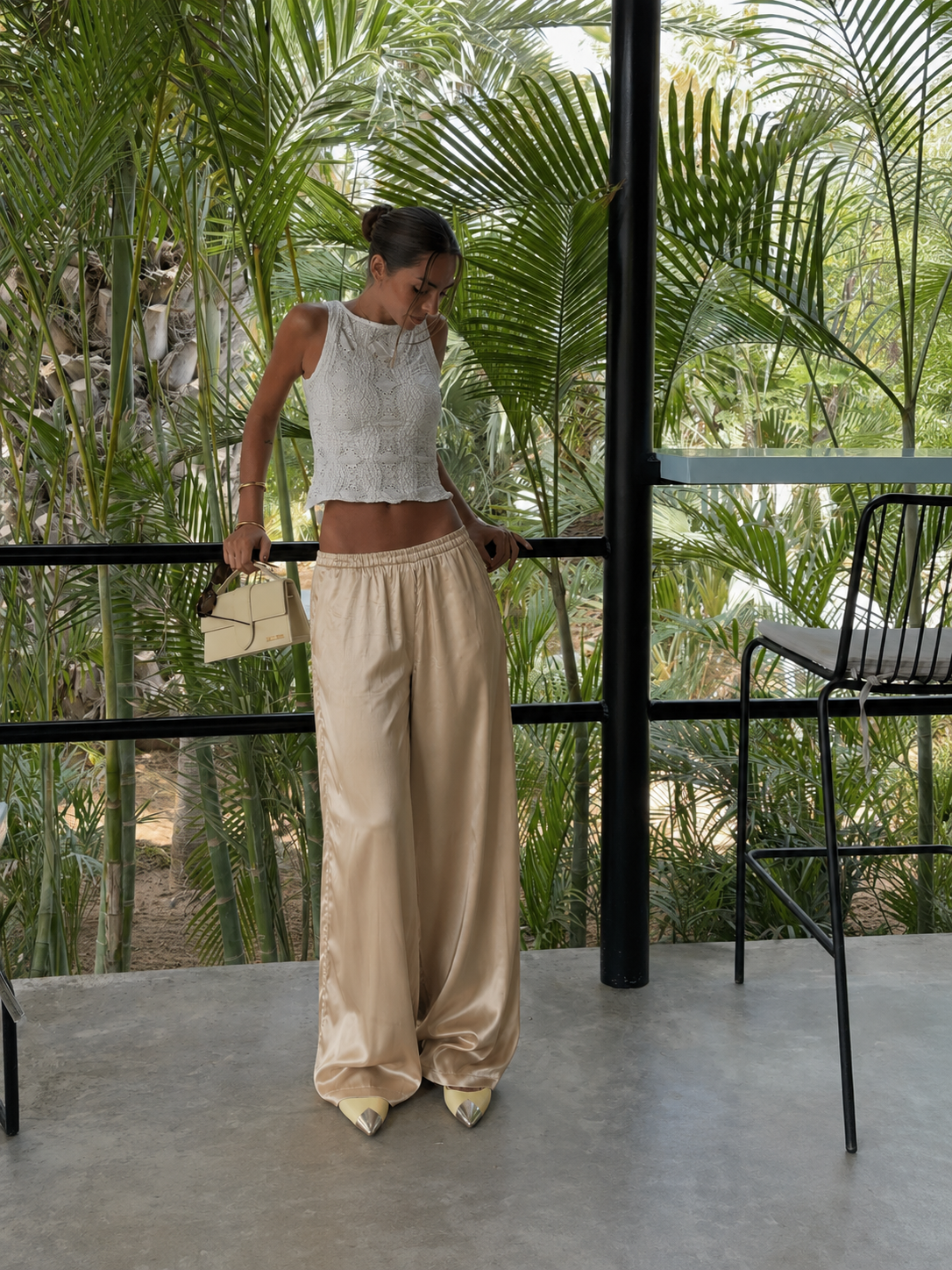 Flowing Wide-Leg Pants